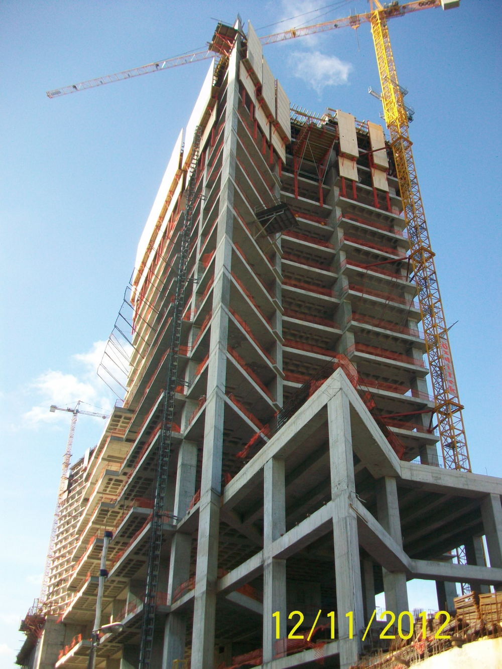 Özdilek Alışveriş Merkezi Kaba Yapı İnşaatı